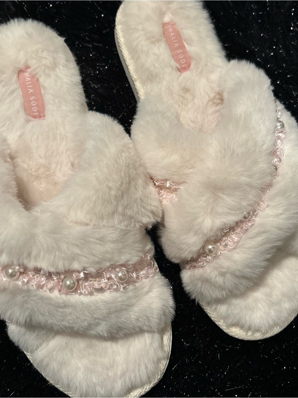 White and Pink Lace Pearl Slippers